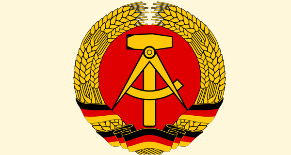 Staatswappen DDR. Quelle: Wikipedia, public